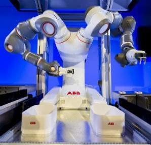 Robotic hands make light work – high-speed assembly solutions