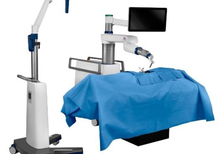 MemorialCare Long Beach Medical Center only hospital in Los Angeles County to have ExcelsiusGPS robotic navigation technology for spine surgery