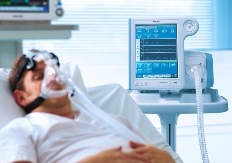 Patient-is-treated-with-Philips-V60-Plus.download