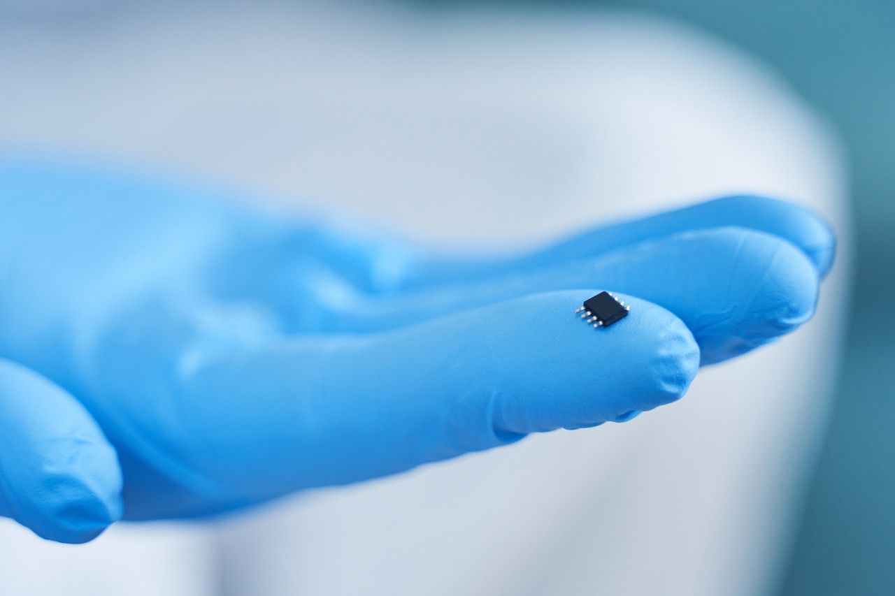How implants and wearables offer innovative medical applications
