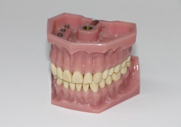 dental-prosthesis-g2291dee9f_640