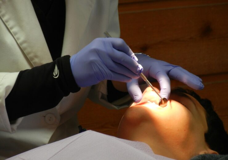 orthodontist-g5a3dd4a6b_1280