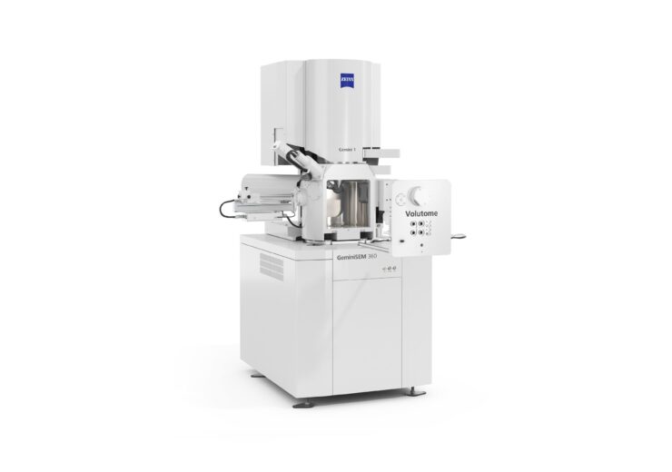 ZEISS Research Microscopy Solutions- In-chamber ultramicrotome for serial block-face imaging with a
